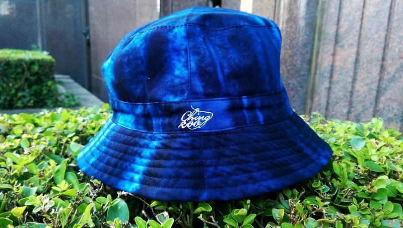 蜡染深蓝渔夫帽 - 帽子 - 其他材质 蓝色