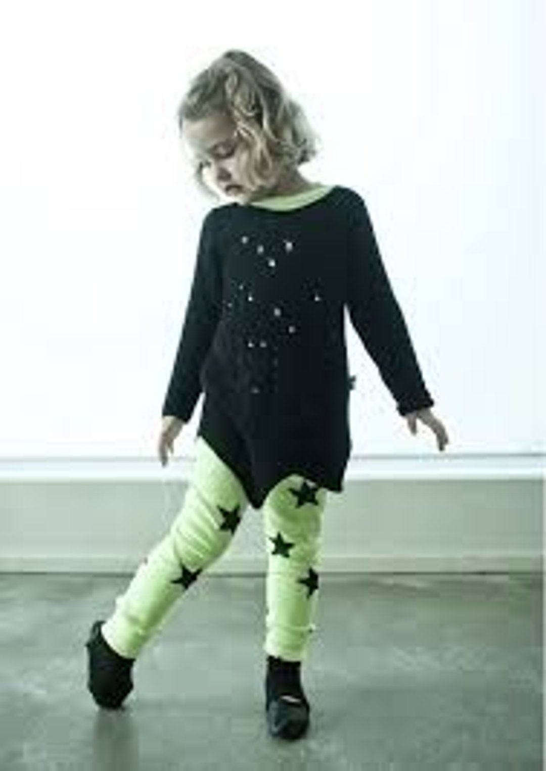 nununu 萤光黄星星legging - 其他 - 棉．麻 黄色
