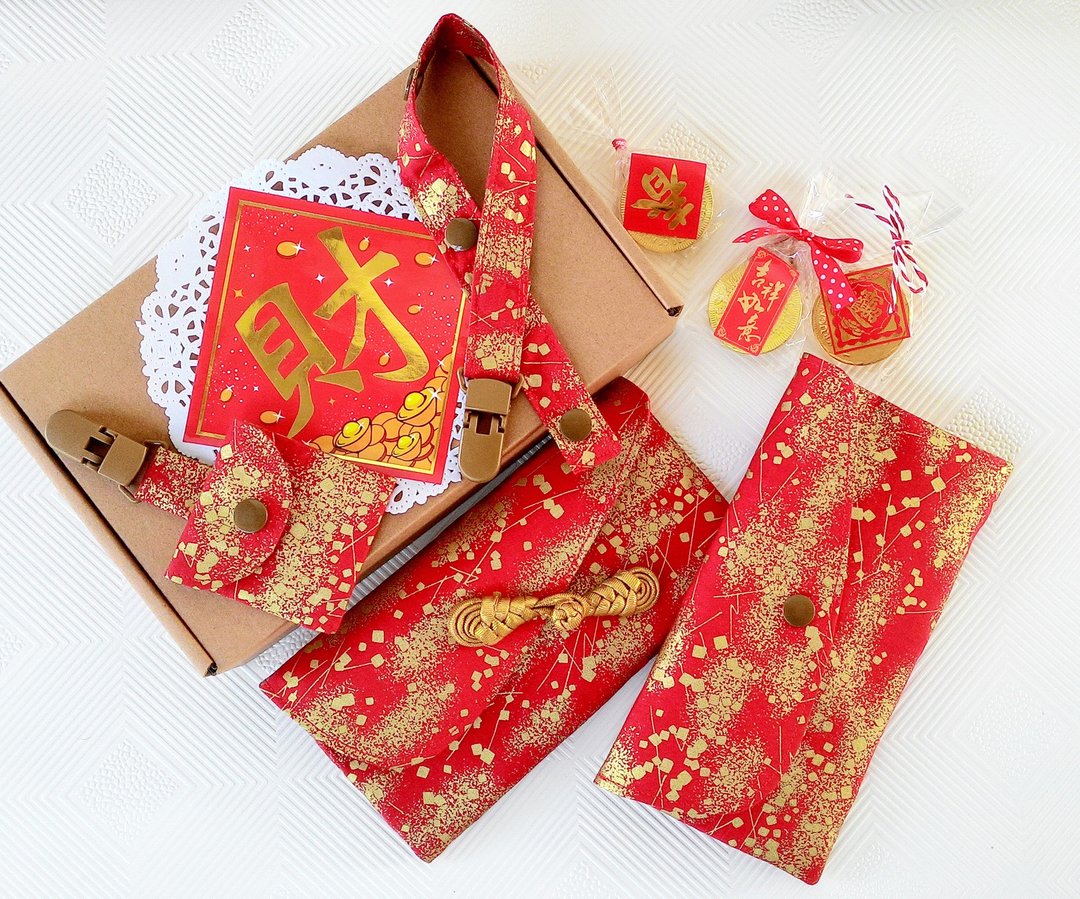 金灿招财●铜 亲子平安符奶嘴链红包袋组/钱母红包袋/存折包(限量一组包邮) - 满月礼盒 - 棉 红色