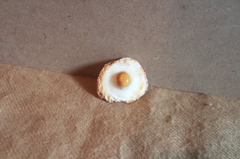 【Moses's warehouse 】荷包蛋 别针 徽章 - 其他 - 塑料 