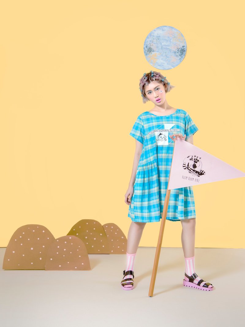 狗狗整理箱洋装 - 洋装/连衣裙 - 其他材质 多色