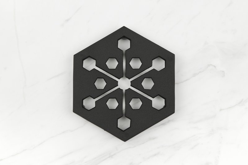 釜定 KAMASADA 铁铸锅垫 - 锅具/烤盘 - 其他金属 黑色