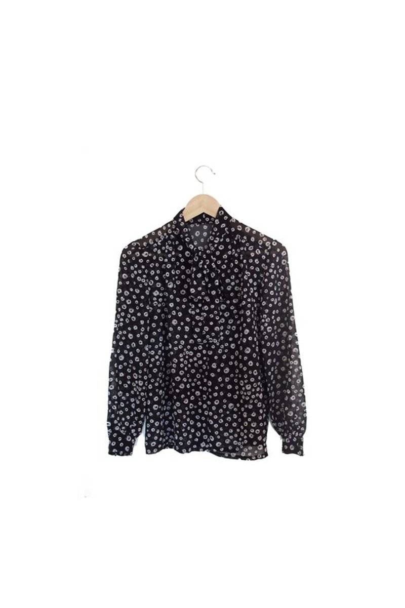 【Wahr】黑圈薄衬衫 - 女装衬衫 - 其他材质 多色