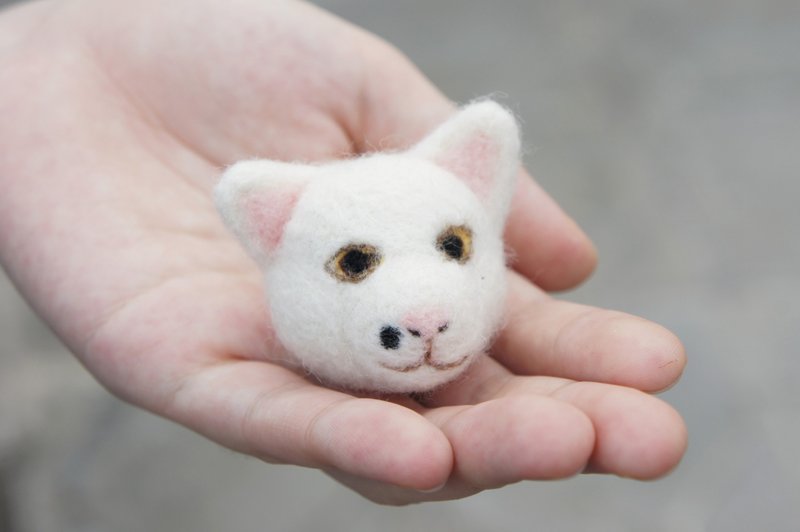 梦露猫 羊毛毡别针 - 胸针 - 羊毛 白色