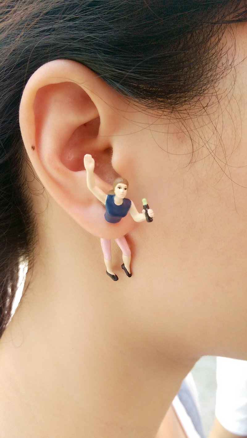 台湾原创 Double M 都会男女耳环-喝酒篇 - 耳环/耳夹 - 塑料 蓝色