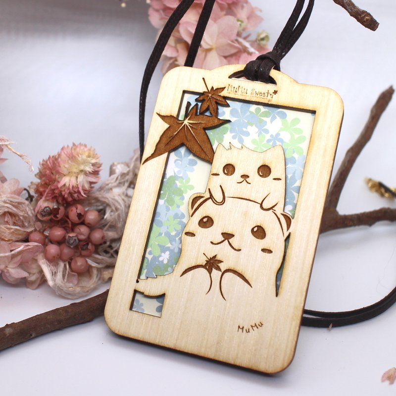 MuMu Sweety  雪貂与怪怪猫的秋日赏枫 / 车票卡夹 - 证件套/卡套 - 木头 白色