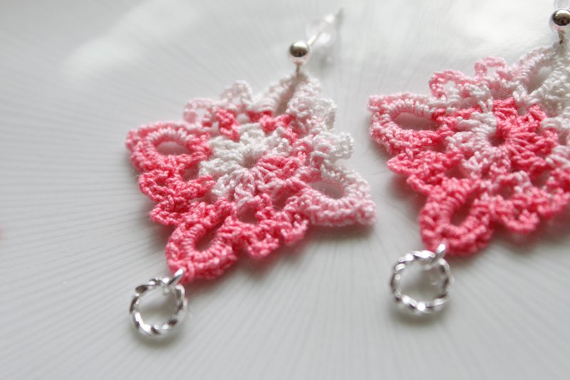 纯银。樱花粉编织窗花耳环（单耳） - 耳环/耳夹 - 其他材质 粉红色