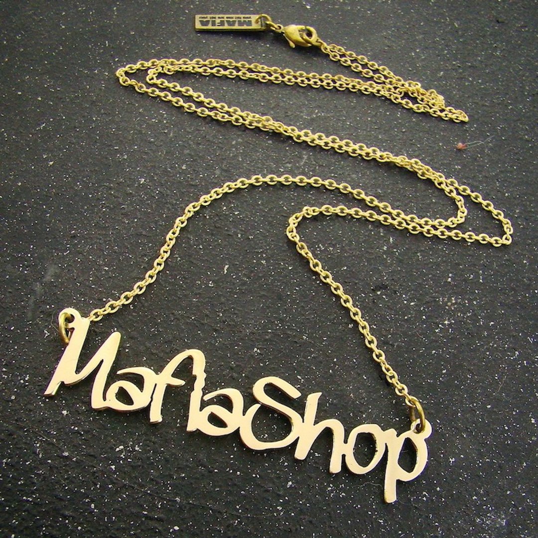 Graffiti font style Personal nameplate necklace in brass - 其他 - 其他金属 