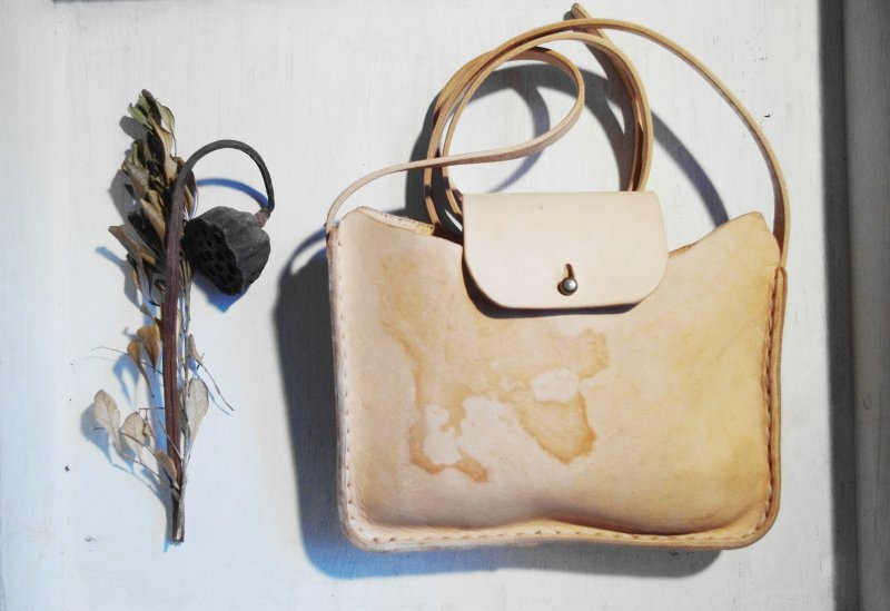 ~后菜园~自制配件 植鞣革斜背方包 BC-180 - 侧背包/斜挎包 - 真皮 卡其色