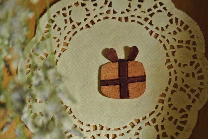 【 T - C 】 复古 皮革 别针 胸针 - 胸针 - 其他材质 