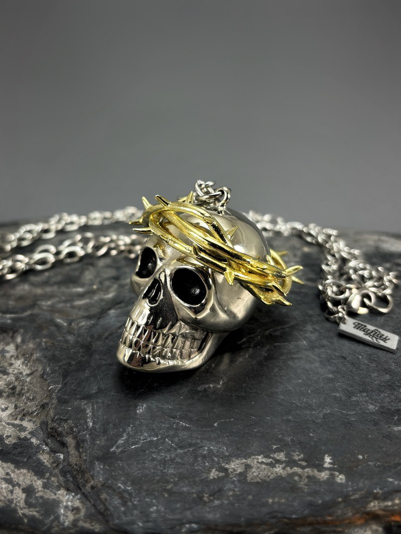 金色黄铜荆棘与白铜骷髅项链。共 4 种颜色选择。 - 项链 - 其他金属 