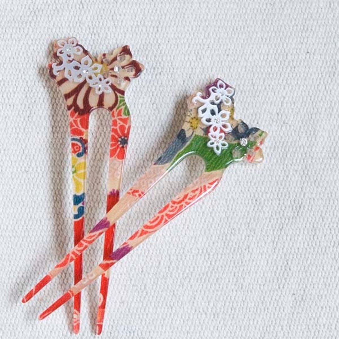 【MITHX】夏樱,螺钿篓空镶钻花纹布,发簪,发插-红 - 发饰 - 压克力 红色