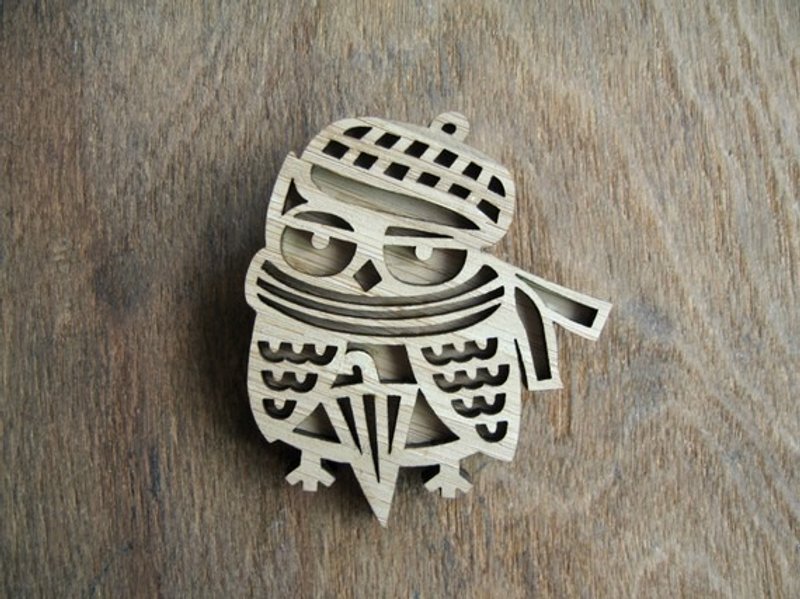 澳洲手作 － 冬季猫头鹰胸针 - 胸针 - 竹 咖啡色