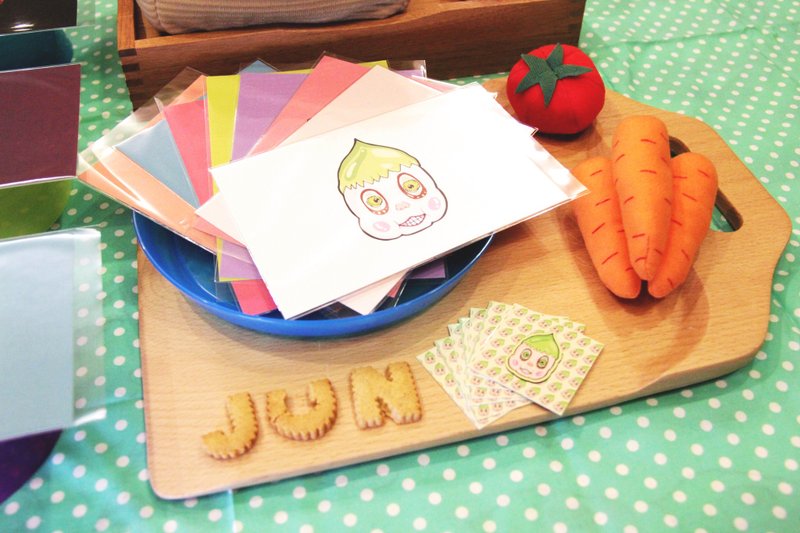 ♕国王 kingjun 不分美丑 双面 明信片 23款 - 卡片/明信片 - 纸 黑色