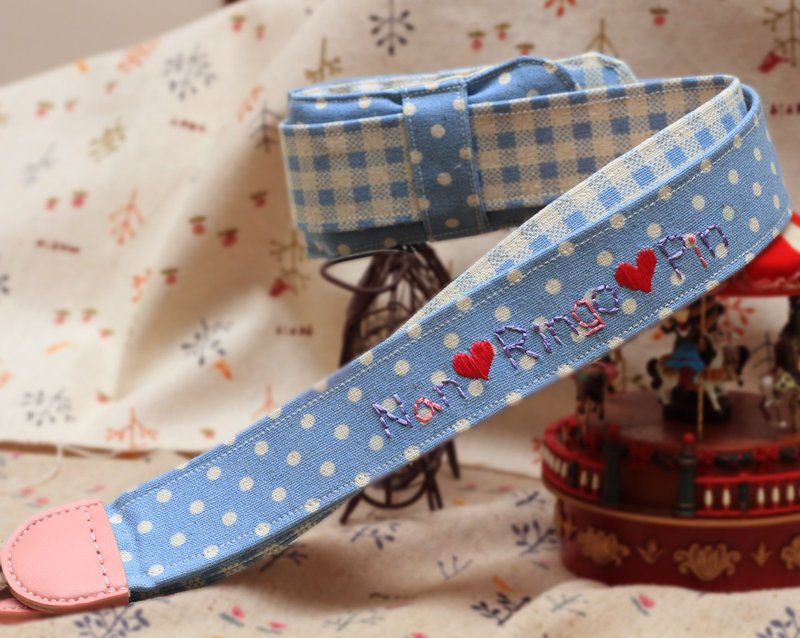 双面色 浅粉蓝 格子&点点 相机带 刺绣 相机背带(+减压背带款) 可订制 - 证件套/卡套 - 棉．麻 蓝色