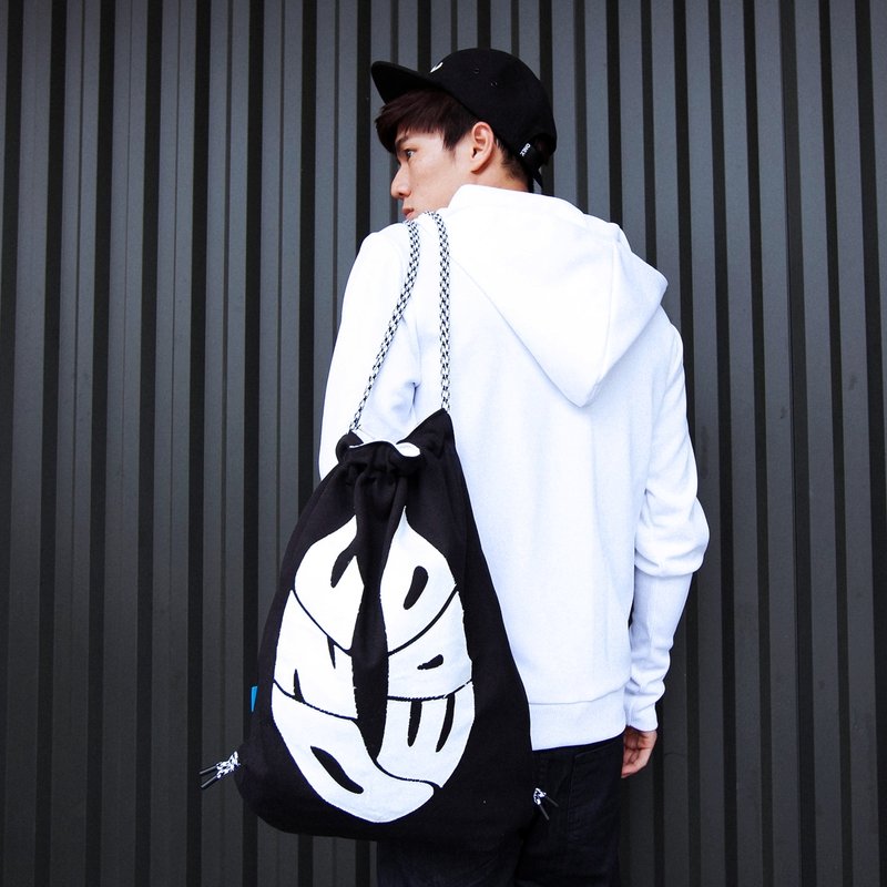 UNDEAD束口后背包包-黒 - 束口袋双肩包 - 其他材质 黑色