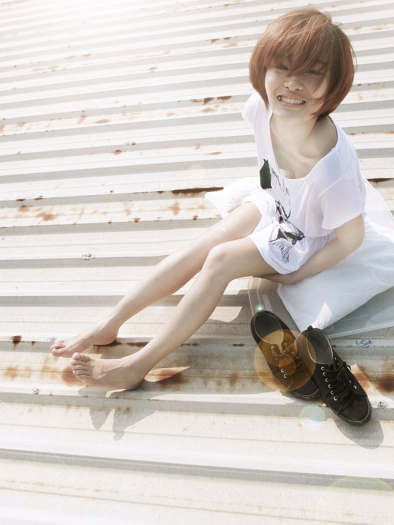 夏末限定-一抹微笑T-嗜＄男孩 - 男装上衣/T 恤 - 棉．麻 黑色