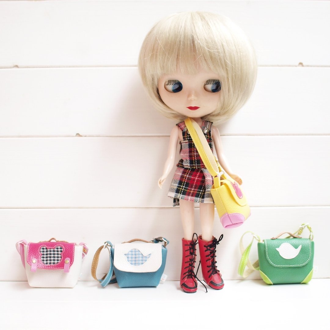 1pinfun 超迷你 斜背包 Blythe Doll 人形玩偶专用 - 侧背包/斜挎包 - 其他材质 多色