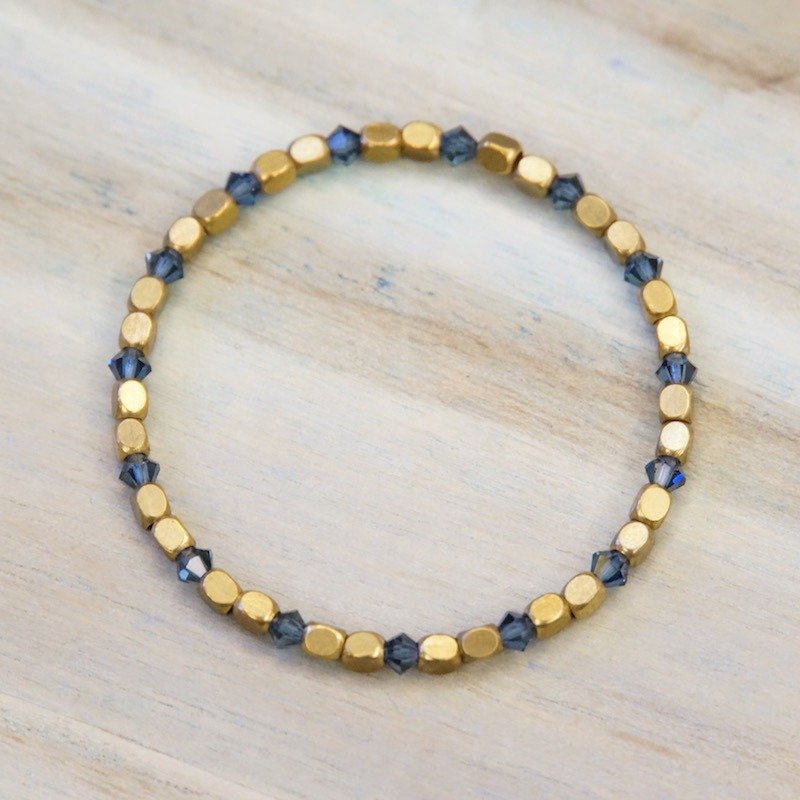 ITS-808【华丽圆舞曲系列・蓝丝绒】水晶/黄铜手环。灰蓝色。 - 手链/手环 - 其他金属 蓝色