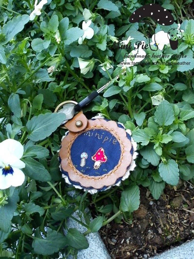 豆豆扣钥匙圈--mushroom - 吊饰 - 真皮 