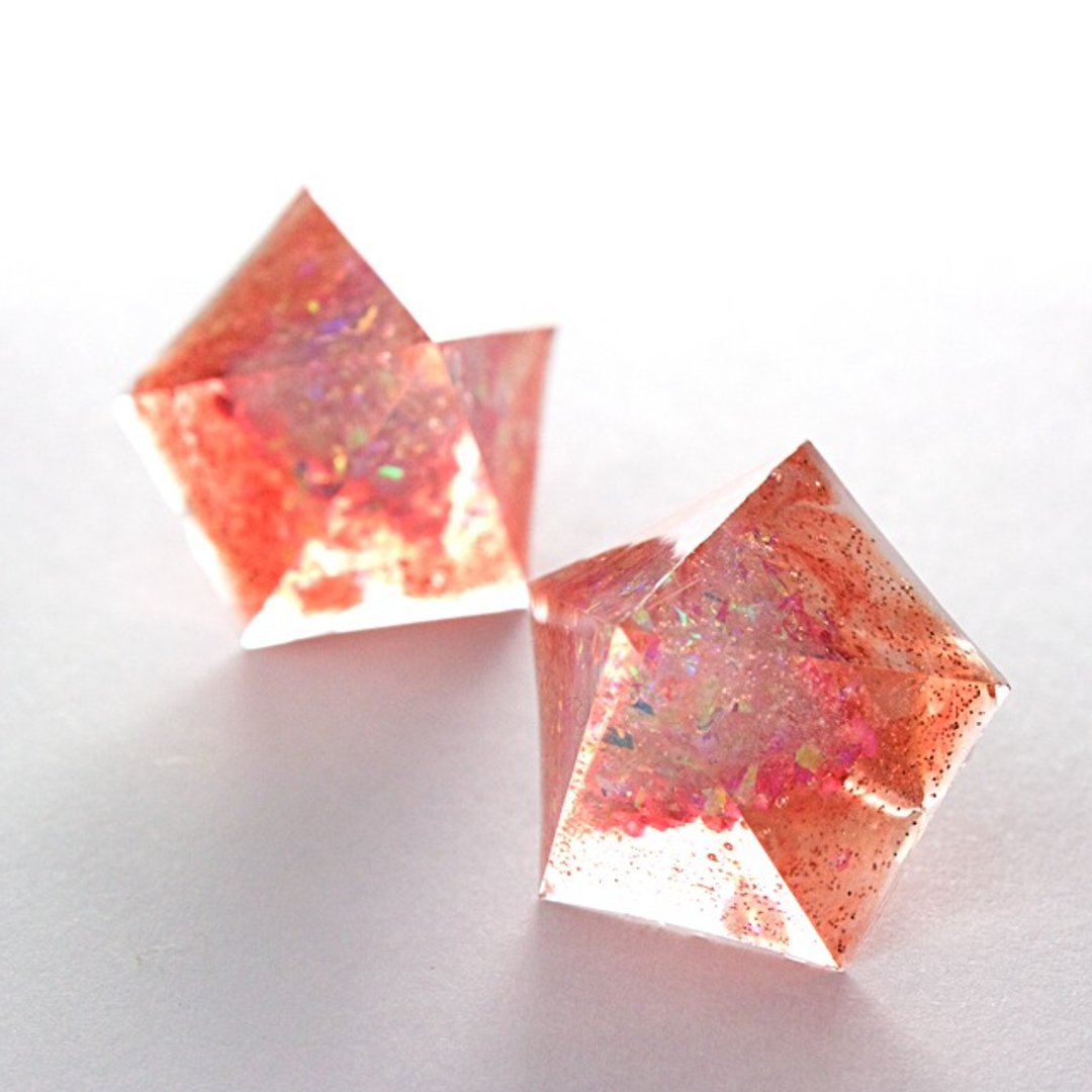 Pentagon earrings (Kurokosumia) - 耳环/耳夹 - 其他材质 红色