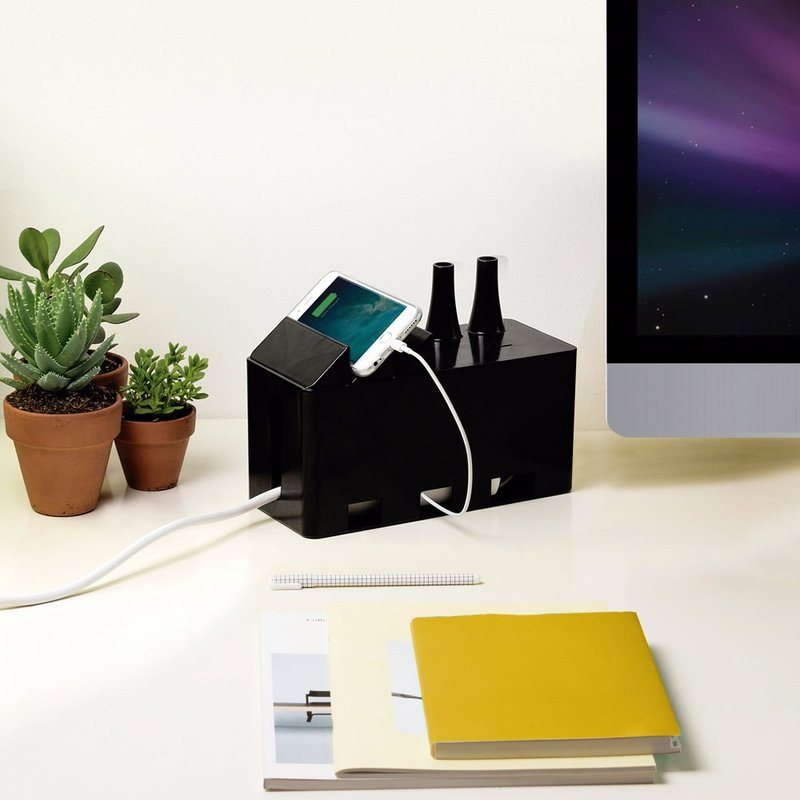 西班牙 DOIY 集线工厂-整线盒 - 卷线器/电线收纳 - 塑料 黑色