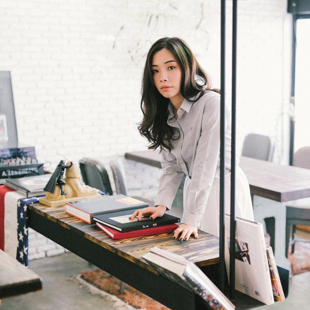 Women shirt: Slim-Normal collar - 女装衬衫 - 棉．麻 灰色