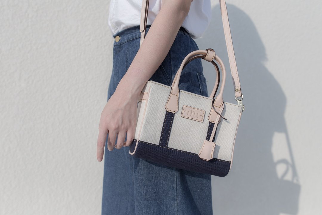 mini bag - 侧背包/斜挎包 - 其他材质 白色