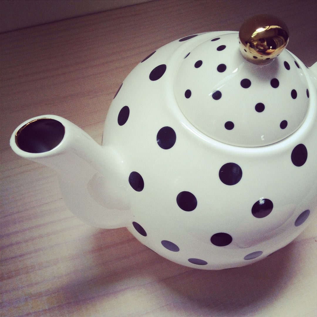黑点点茶壶 - 茶具/茶杯 - 其他材质 白色