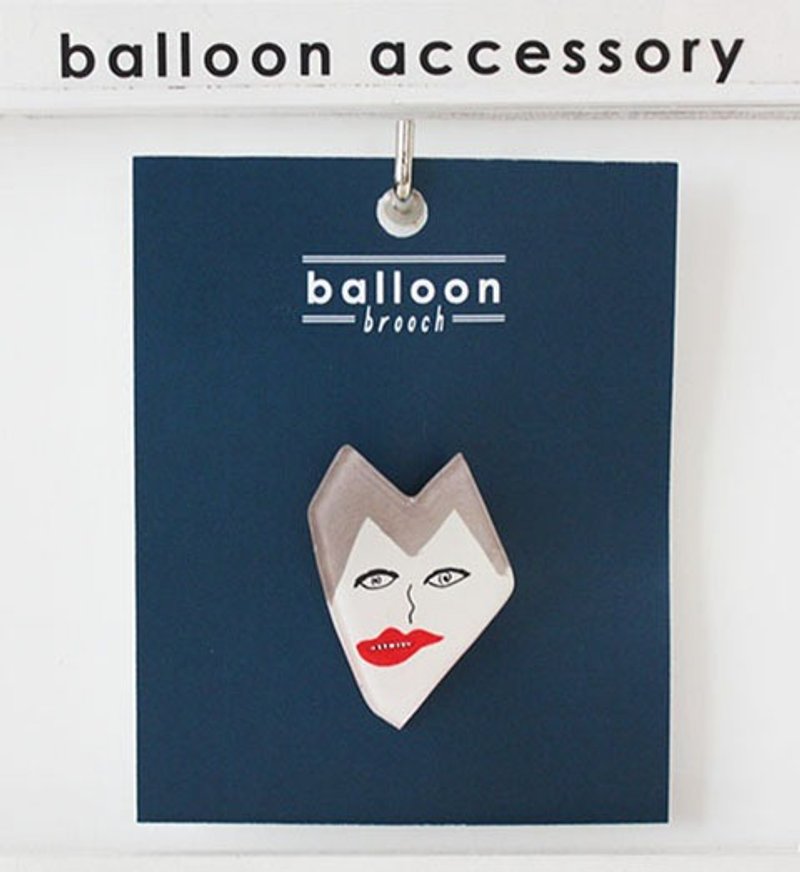 脸系列 胸针 别针 1 - 耳环/耳夹 - 压克力 白色