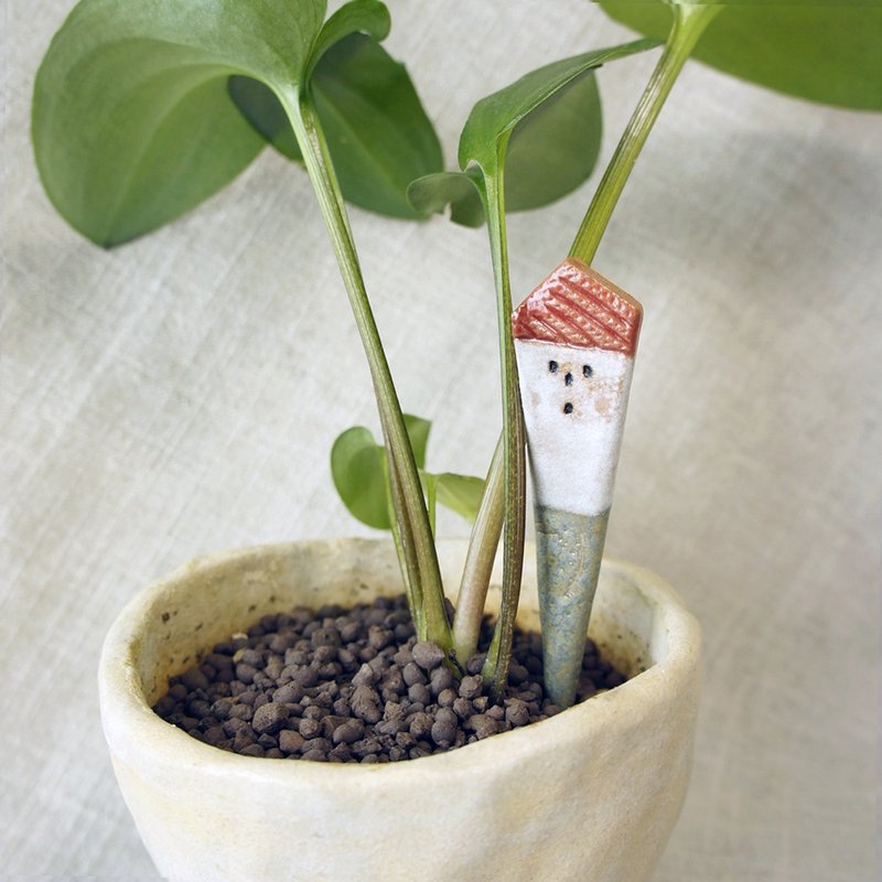 ［手感陶作］小屋精灵-小花插 - 植栽/盆栽 - 其他材质 多色