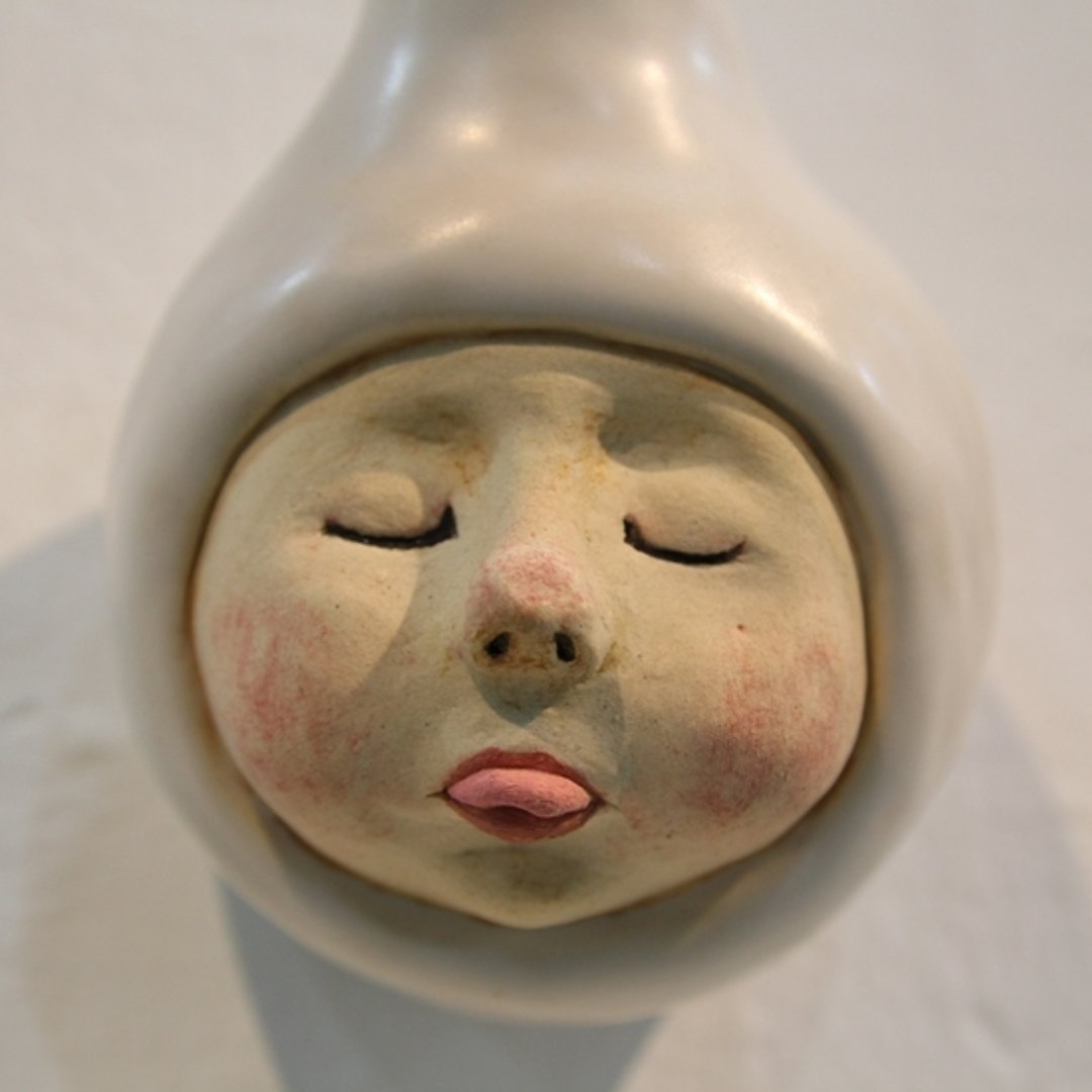 下意识表情【ㄌㄩㄝ ㄌㄩㄝ 我才不理你】/壁饰(附螺丝钉) - 花瓶/陶器 - 其他材质 白色