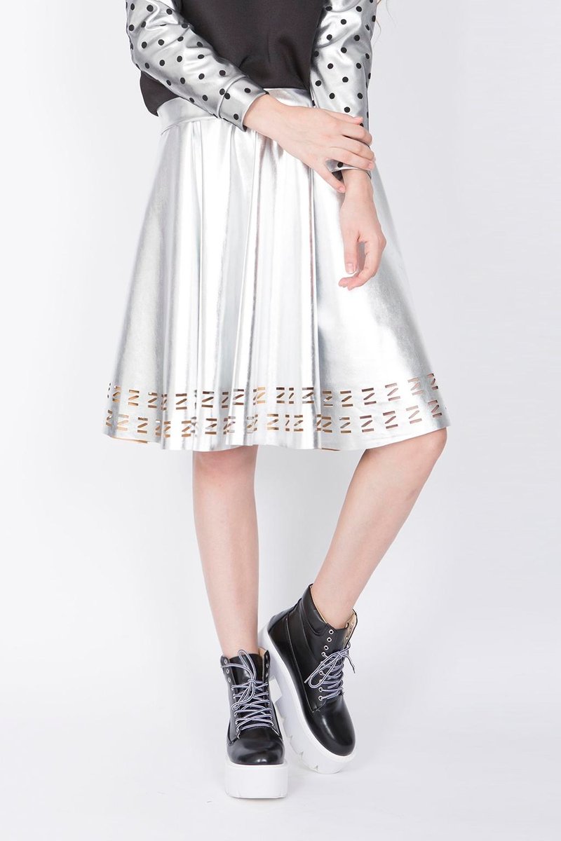 ZIZTAR 冰银鸟及膝裙 - 裙子 - 其他材质 灰色