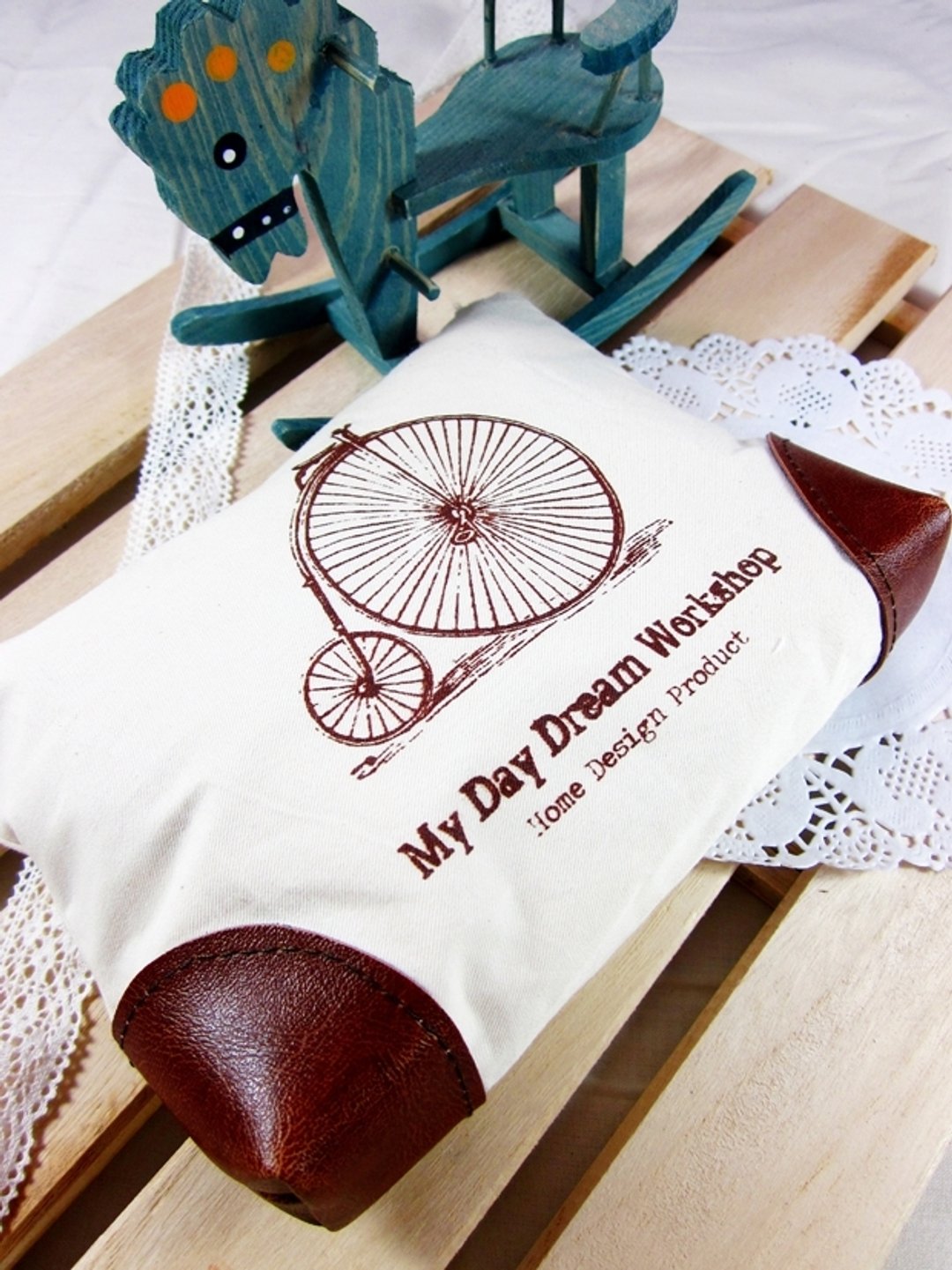 My Daydream Workshop文具复古单车田园拉链笔袋文具袋收纳包 - 笔筒/笔座 - 其他材质 多色