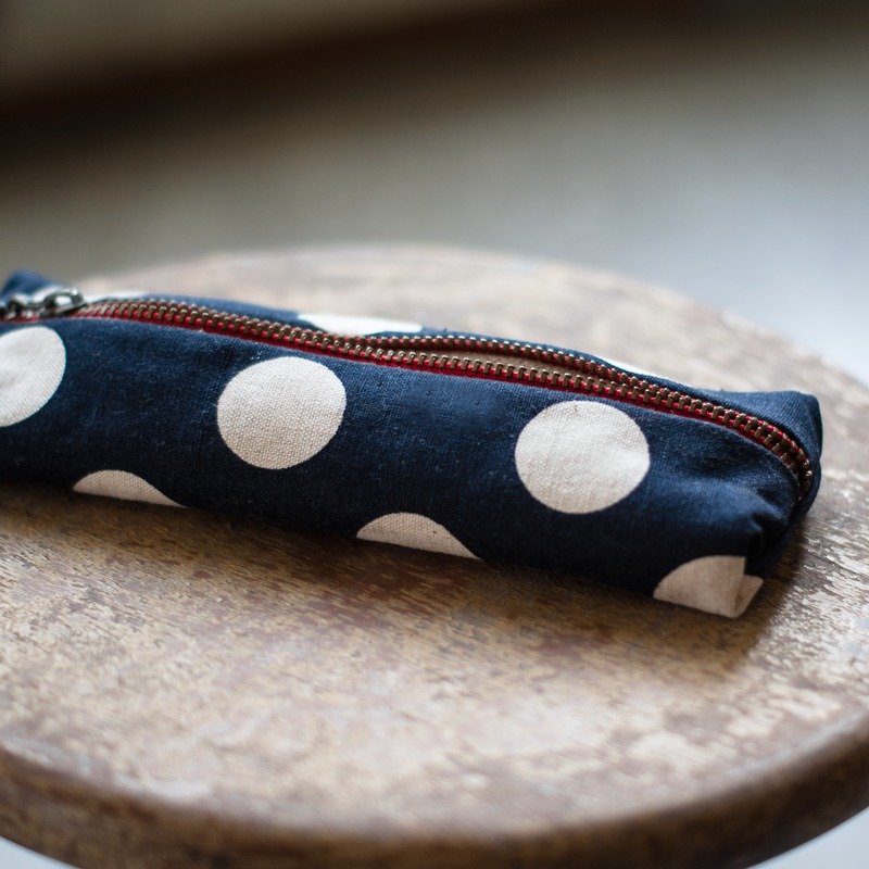 【生地日】笔袋/耳机充电线小物收纳包/水玉/碎花/条纹 - 化妆包/杂物包 - 其他材质 多色