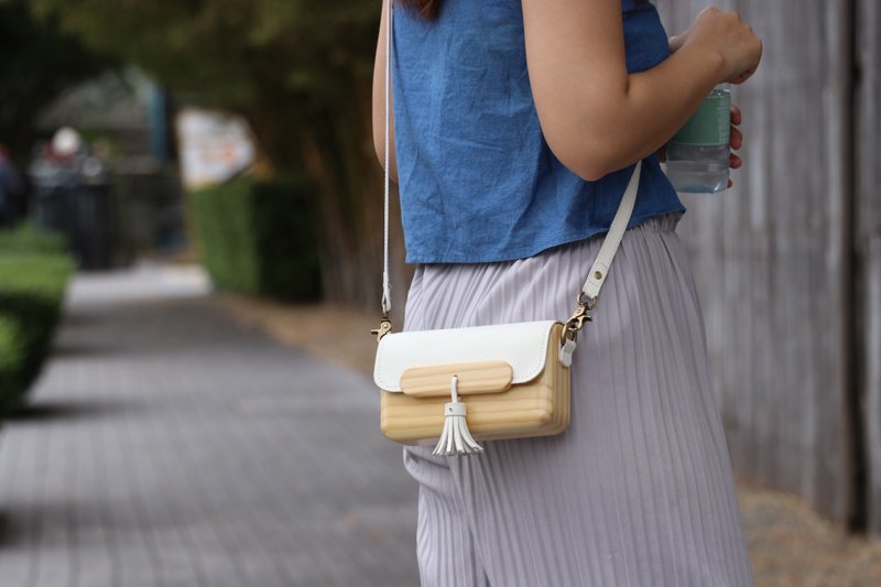 TS clutch - white - 手拿包 - 木头 白色
