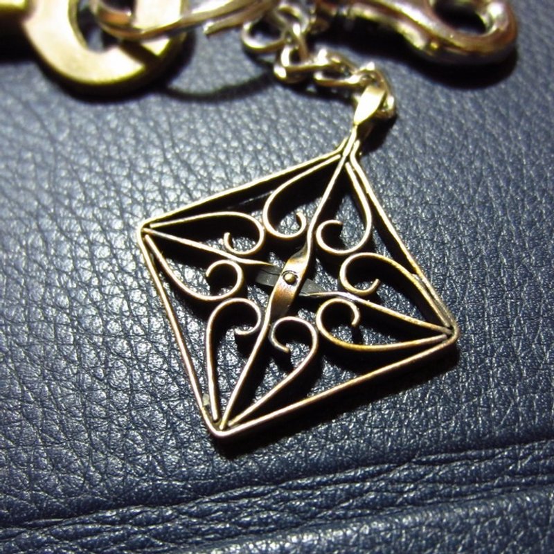 云语~窗棂系列·绣球~纯手工打造·黄铜·钥匙圈 - 钥匙链/钥匙包 - 铜/黄铜 咖啡色