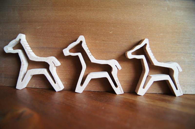 被看透马钥匙圈 - 钥匙链/钥匙包 - 木头 红色