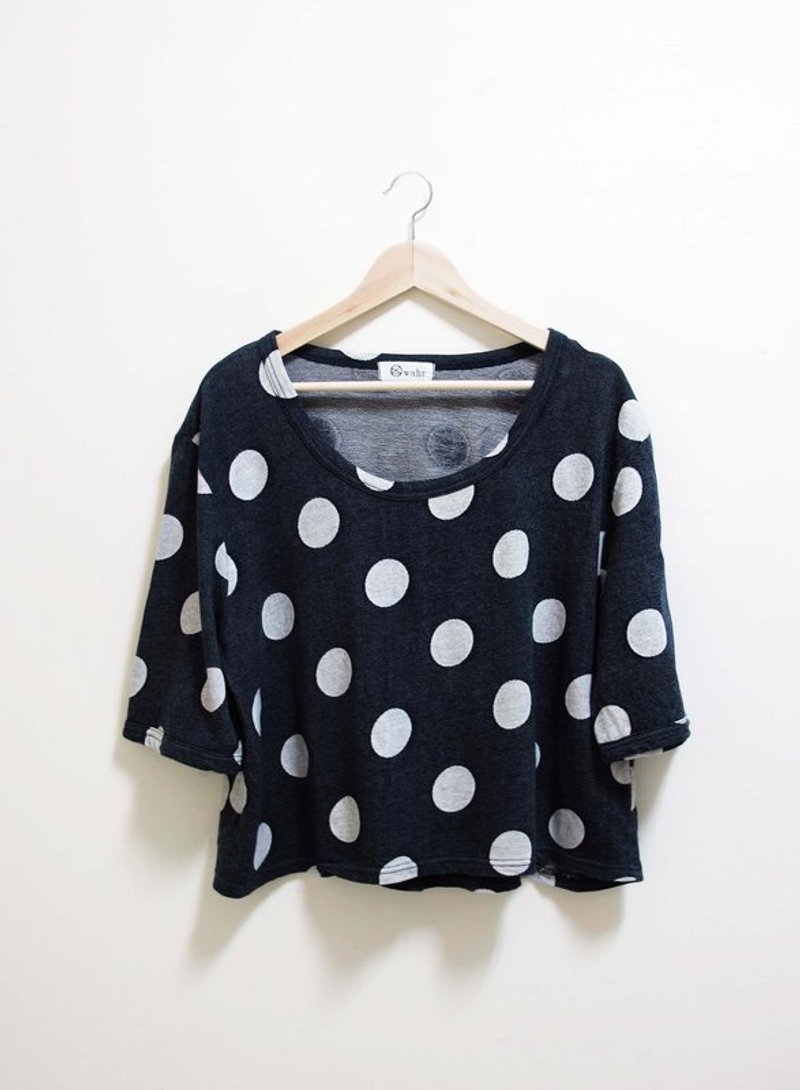 【Wahr】深蓝大U领点点七分袖上衣 - 女装 T 恤 - 其他材质 蓝色
