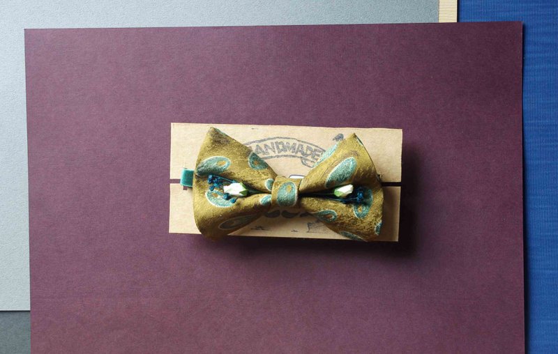 Papa's Bow Tie- 古董布花领带改制白玫瑰花手工领结-四月物语 - 领带/领带夹 - 其他材质 绿色