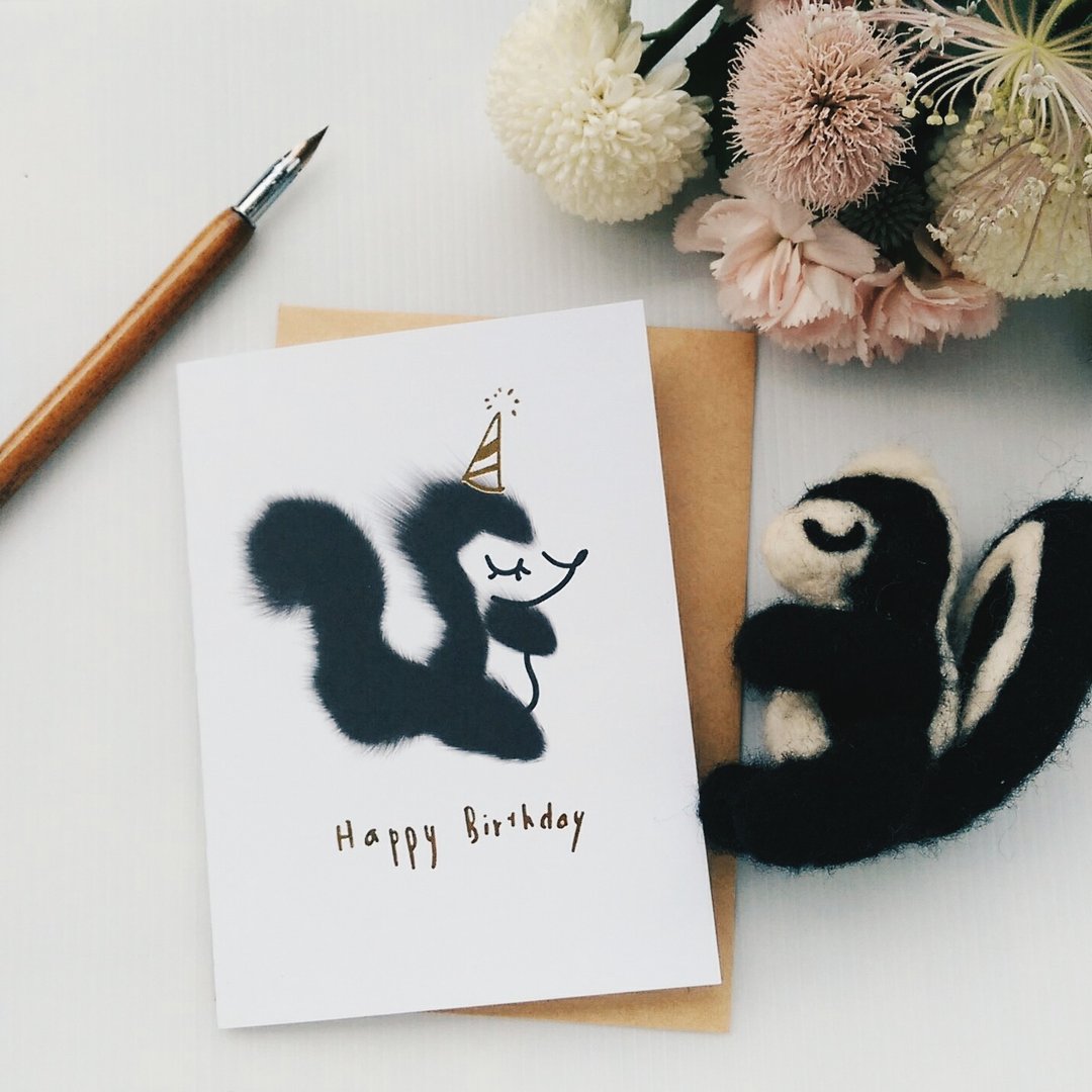 小臭鼬生日卡 鼬鼠 松鼠生日快乐 少量印制烫金卡片 - 卡片/明信片 - 纸 金色
