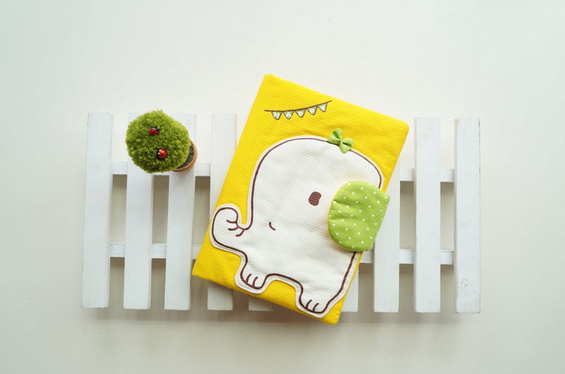 快乐象宝宝手册套/书衣订制  三色可选 扣带改为磁扣 - 满月礼盒 - 其他材质 多色