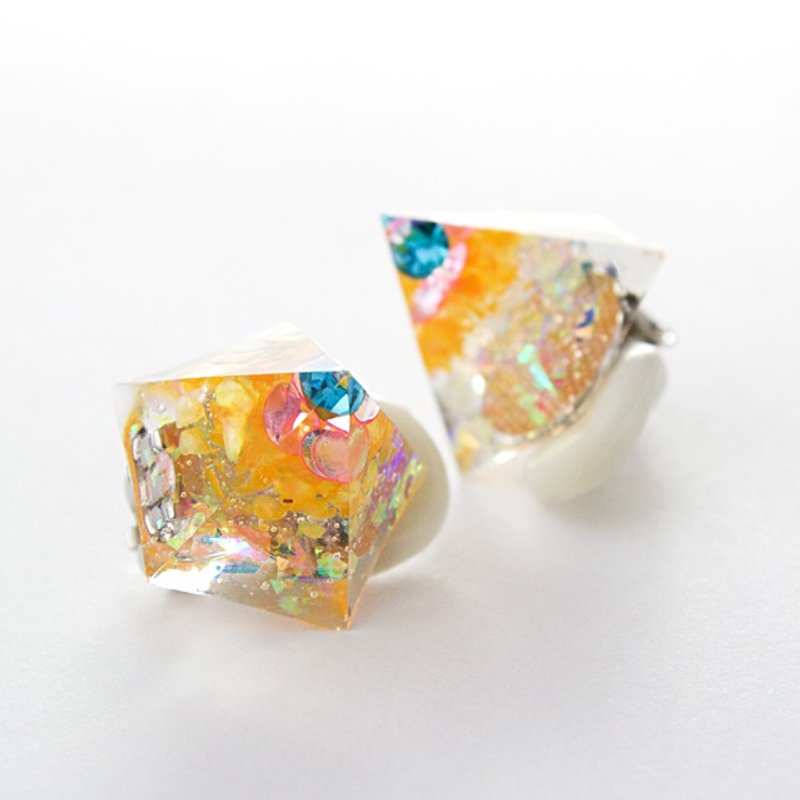 Pentagon earrings (Hassaku) - 耳环/耳夹 - 其他材质 橘色