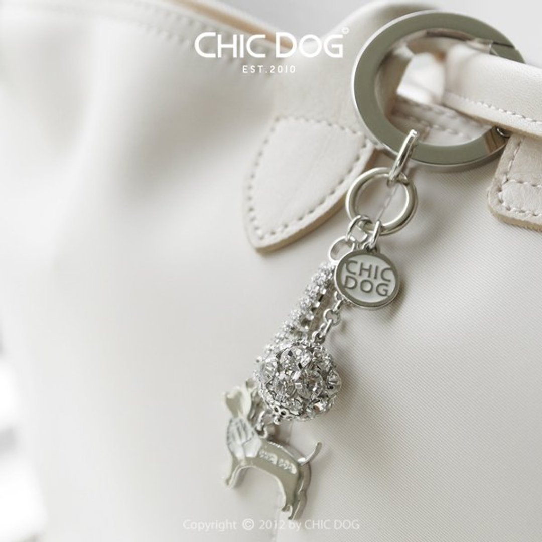 ♥绝版品♥ CHIC DOG豪华大钻球挂饰(银色雕花款) - 吊饰 - 其他金属 灰色