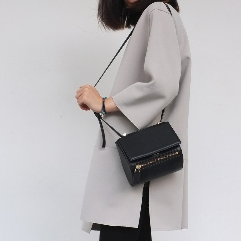 杲果/GAOGUO原创设计师女装品牌 秋冬毛边极简廓形中长款外套风衣 - 女装休闲/机能外套 - 其他材质 灰色