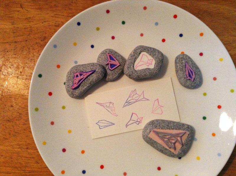 被石化的手作印章。几何形状。纸飞机。手感雕刻橡皮章 - 印章/印台 - 其他材质 多色