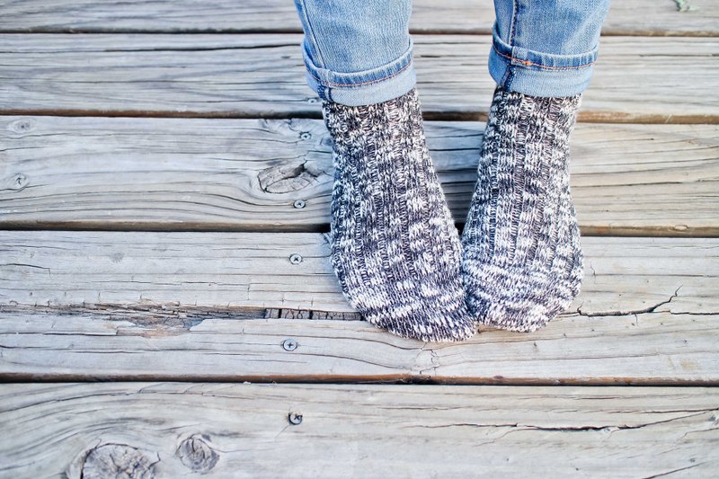 【2色】品研温暖来源！ // 柏林轻棉麻花粗线袜子  :::DAWN' make up your feet ::: - 袜子 - 棉．麻 黑色