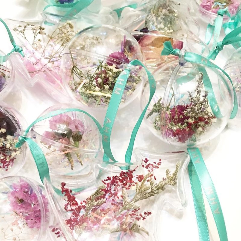 AHM Handmade 泡沬干花璀璨梦幻水晶球 - 吊饰 - 纸 
