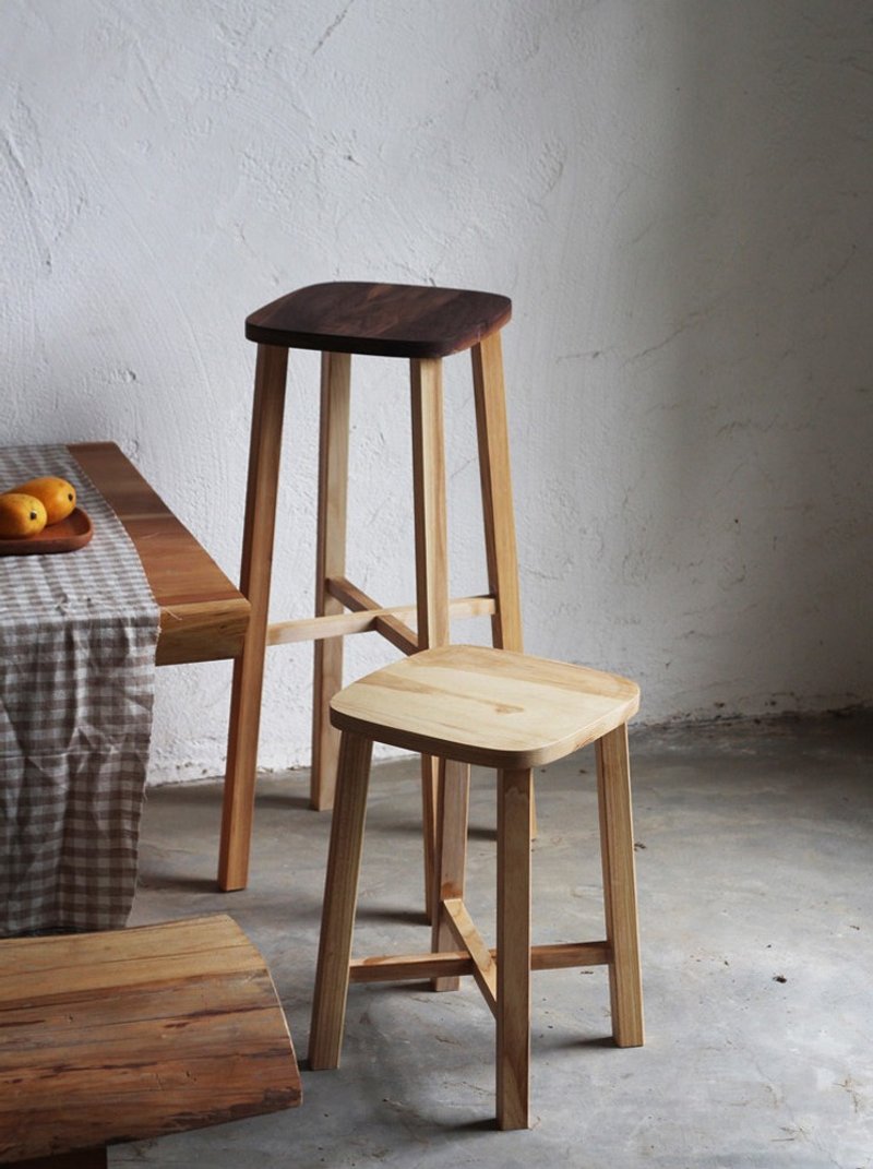 Moment木们-熹工房-设计家具矮凳-美国白蜡木实木小板凳(黑色木蜡油非油漆上色) - 其他家具 - 木头 黑色