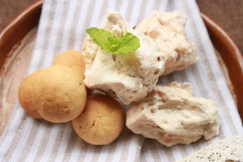 朵朵球球－综合饼干 - 手工饼干 - 新鲜食材 白色